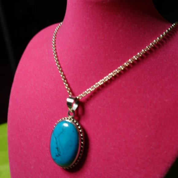 Vintage Turquoise Sterling Silver Pendant & 20" Chain (Host Pick!!) - Picture 1 of 12
